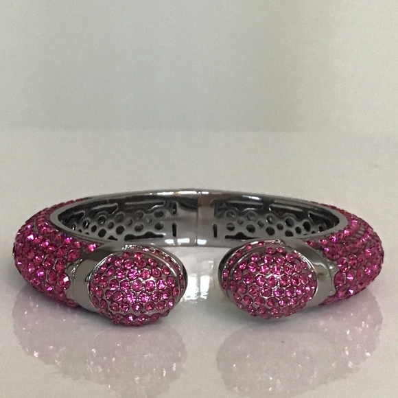 Fabulous Joan Boyce fuchsia pink pave hinged cuff bracelet size S/M - Picture 2 of 9
